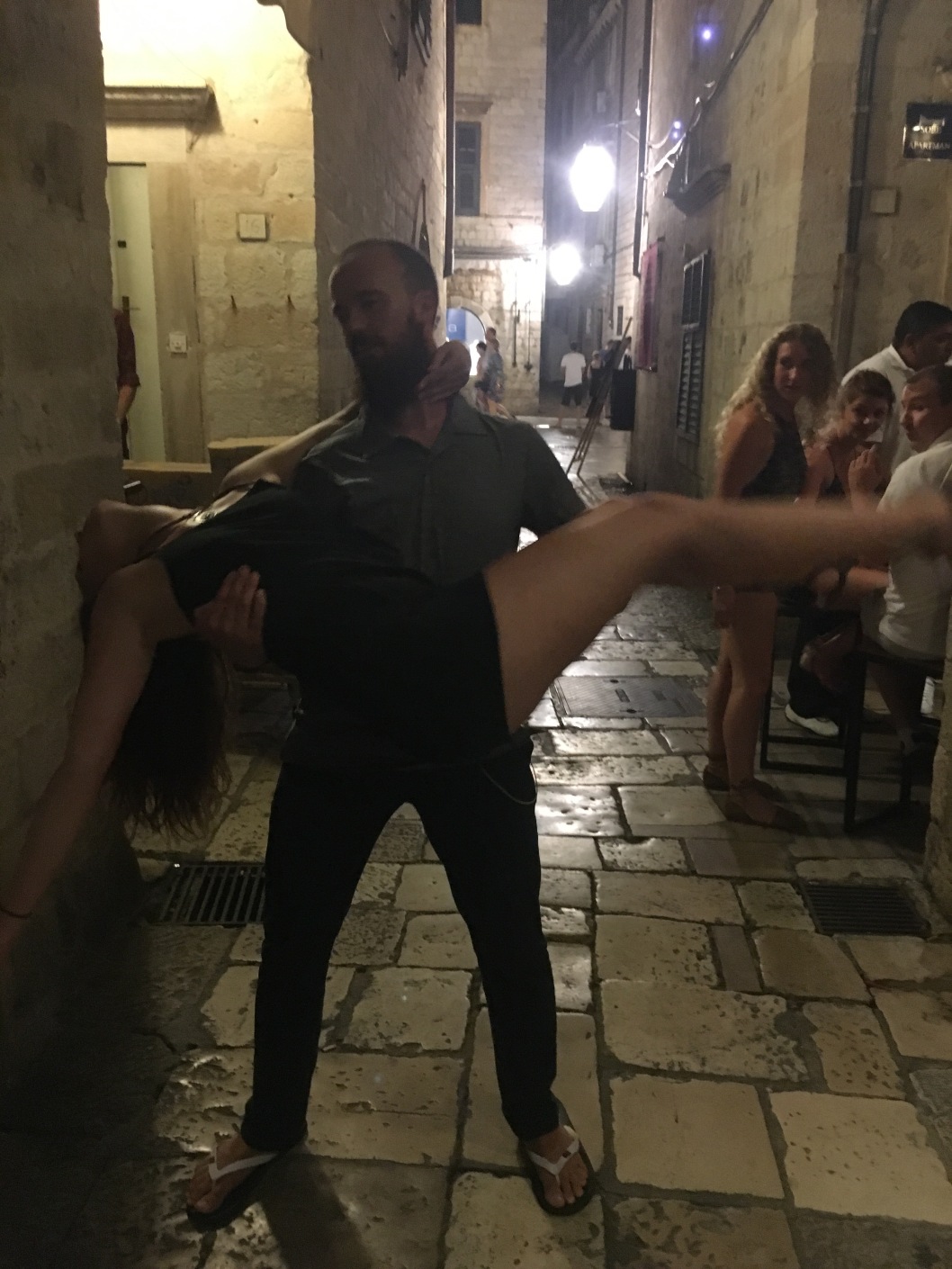 Medieval Dubrovnik : Insider tales of violence and forbidden romance